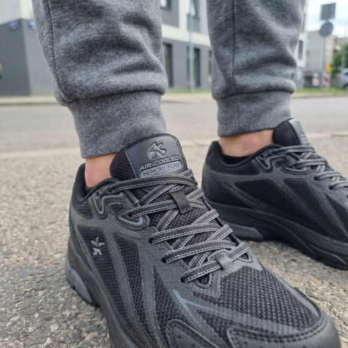 Мъжки анатомични сникърси КОД Ш-9340-черен