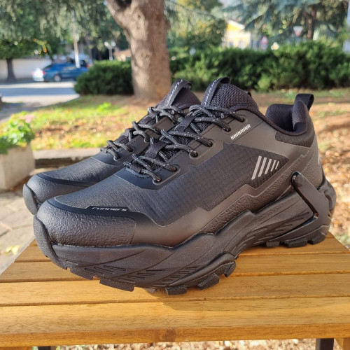 Мъжки маратонки WATERPROOF КОД Ш-9300-черен